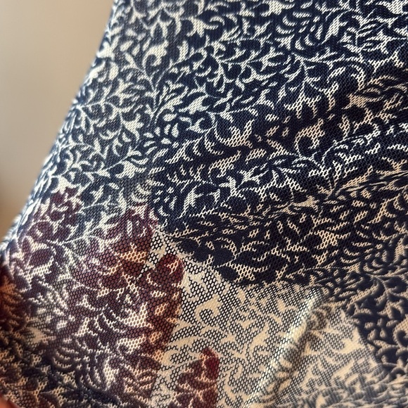 Halogen Women's Sleeveless Top / shell cowl neck mesh overlay stretchy navy wht - Picture 5 of 11